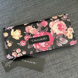 NWT TAHARI WALLET CASE SLIM CLUTCH ORGANIZER
